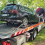 Unfallfahrzeug  auf Schlepper